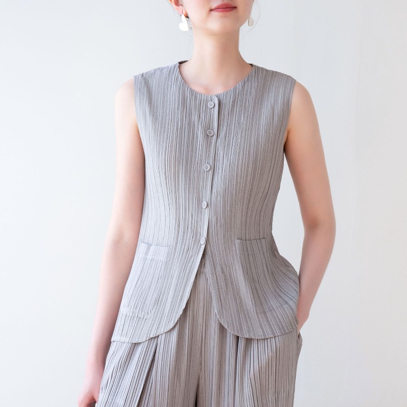 Koszulka plisowana Miyake, kol – Yours Clothing Summer Jackets recenzja i cena
