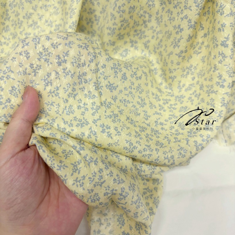 Miękka, lejąca się, jasnożółta – Soft Summer Yellow Clothing recenzja i cena