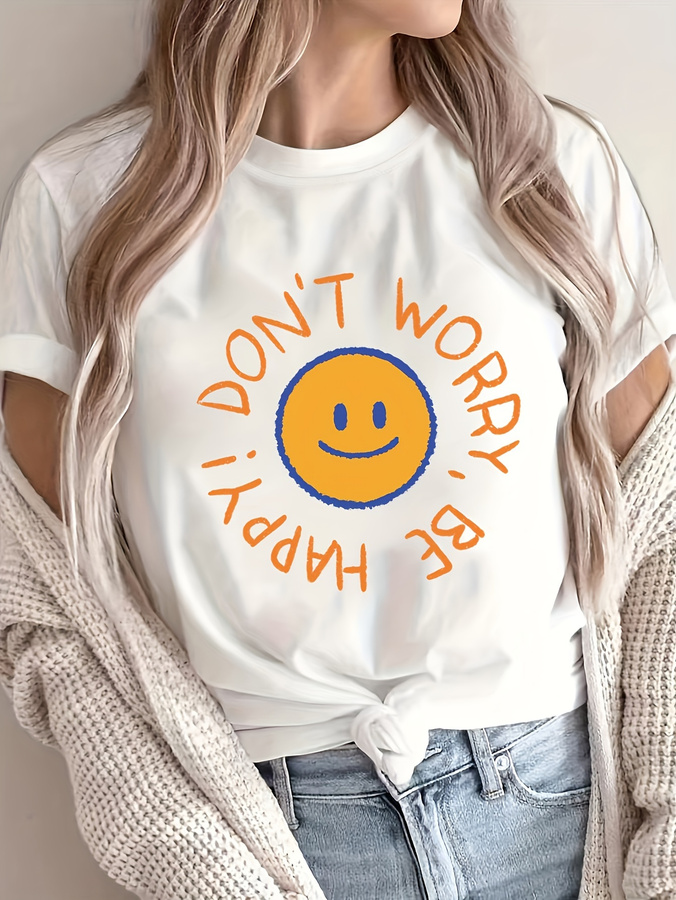 Casualowa koszulka z okrągłym  – Summer Clothing Trends For Women 2026 recenzja i cena